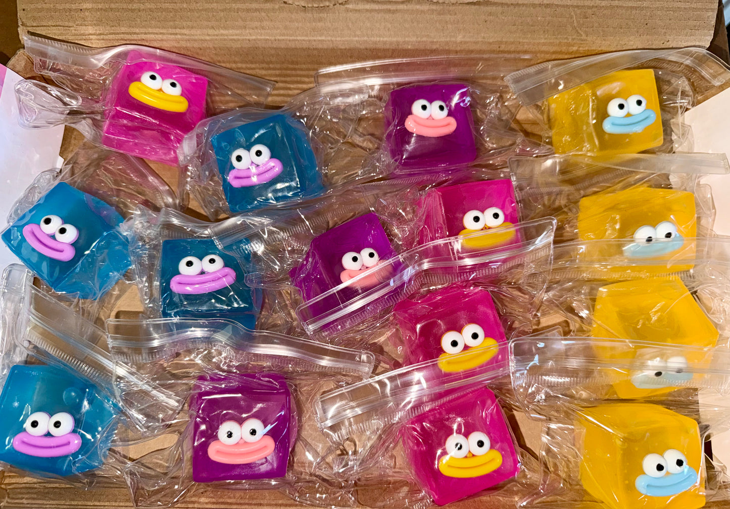 Squishy Small Cube Cuties 💕 🙂