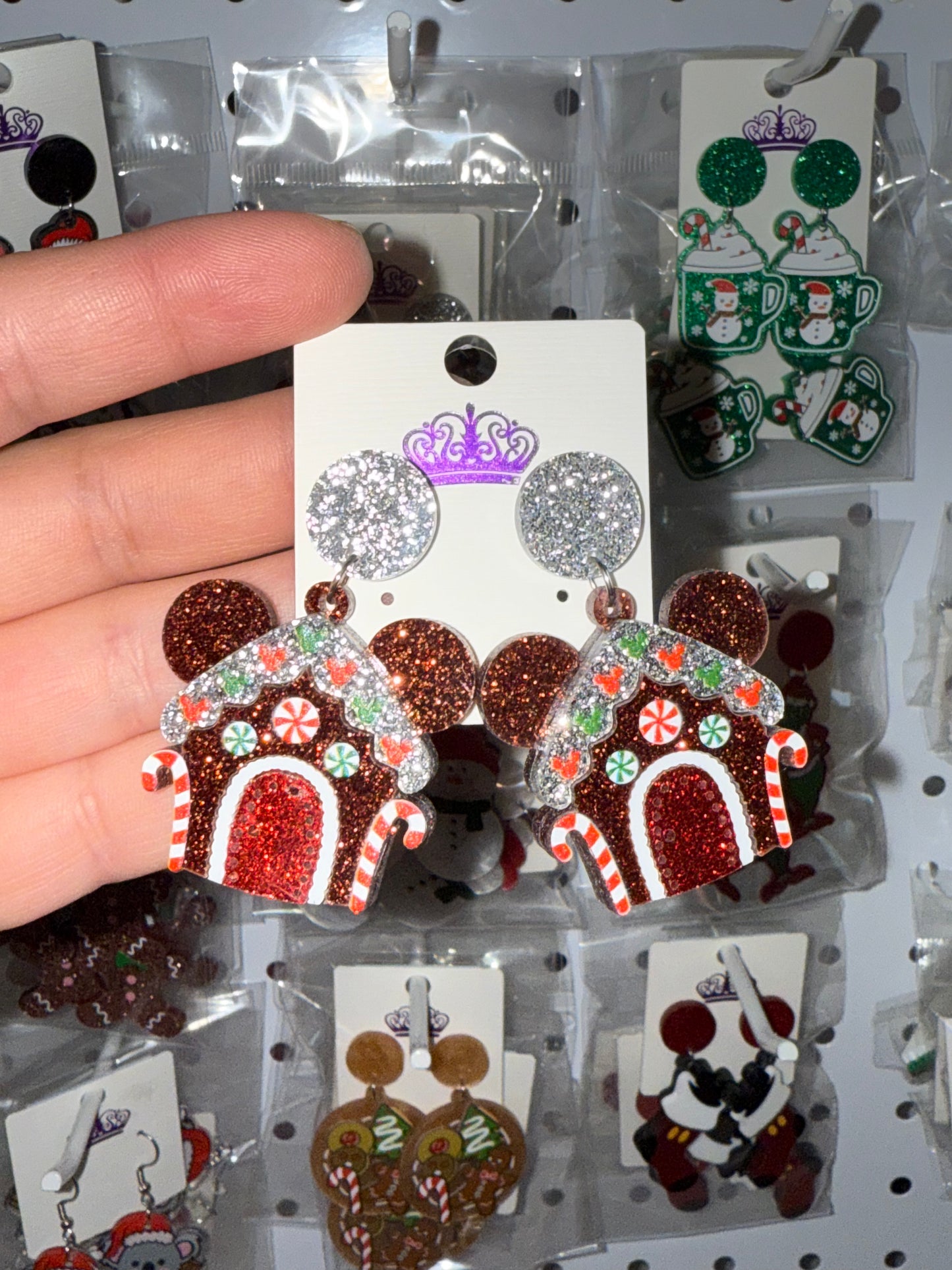 Disney-Inspired Gingerbread Earrings ✨🎄